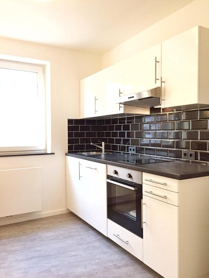 Ab SOFORT - Paar oder 2er WG -Neue helle Luxus Wohnung mit Terrasse, Alpenblick, vollmöbliert – Bild 4