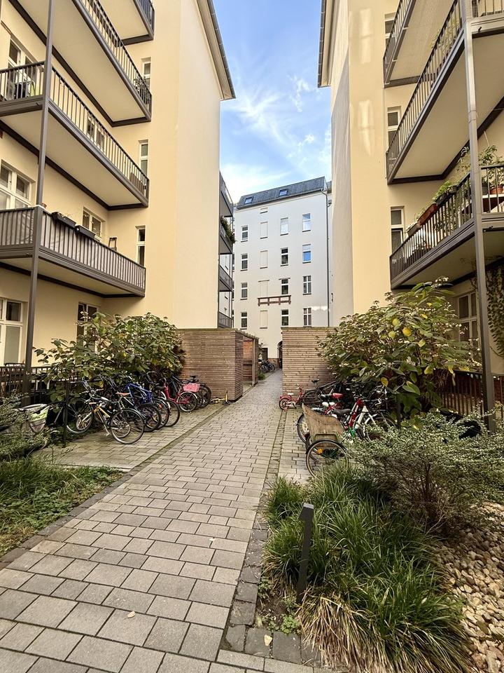 Gründerzeit-Altbau | 4 Zimmer, Lift & Balkon, Designbad, Bestlage – Erstbezug – Bild 13