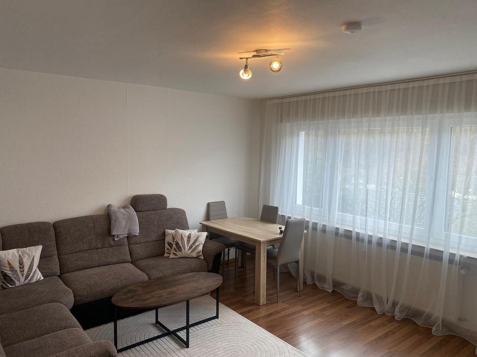 Gemütliche 2-Zimmer-Wohnung in idyllischer Lage mit Balkon und Einbauküche und Stellplatz – Bild 5