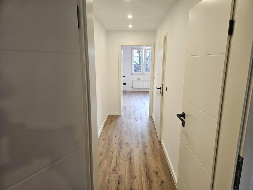 HH-Niendorf - Helle 3-Zimmer-Wohnung inkl. TG-Stellplatz mit Südbalkon in bester Lage – Bild 3