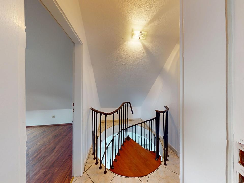 Provisionsfrei: Maisonnette 5 Z auf 2 Etagen – Bild 15