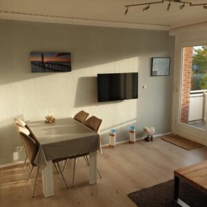 Nordsee Ferienwohnung zwischen Horumersiel & Schillig – Südbalkon, Garage, strandnah
