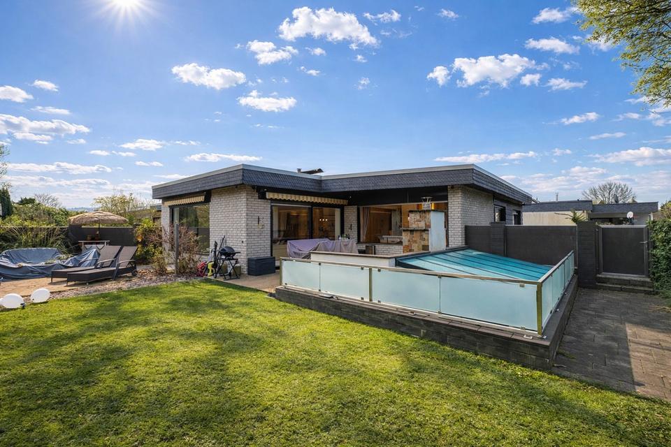 Bungalow mit Einliegerwohnung und flexibler Nutzung – Bild 2