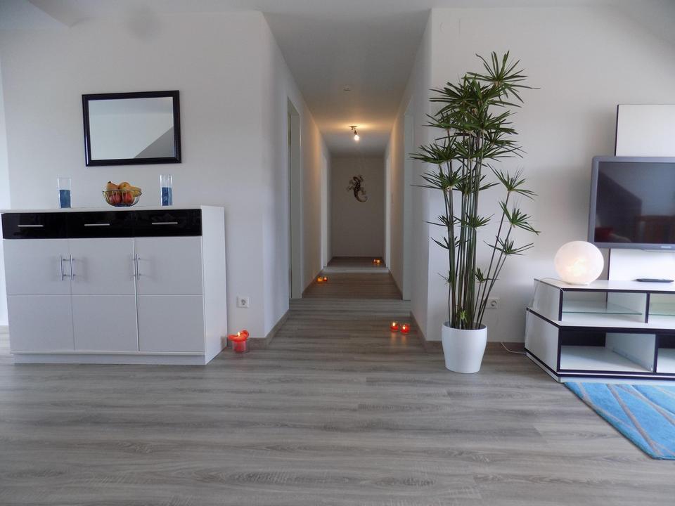 helle moderne 4-Zimmer-DG-Wohnung mit Balkon zentral in Bad Kissingen – Bild 12