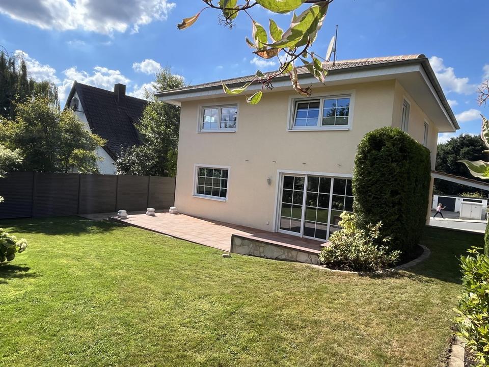 Traumhaft schöne, exklusive Stadtvilla in 32791 Lage – Bild 3