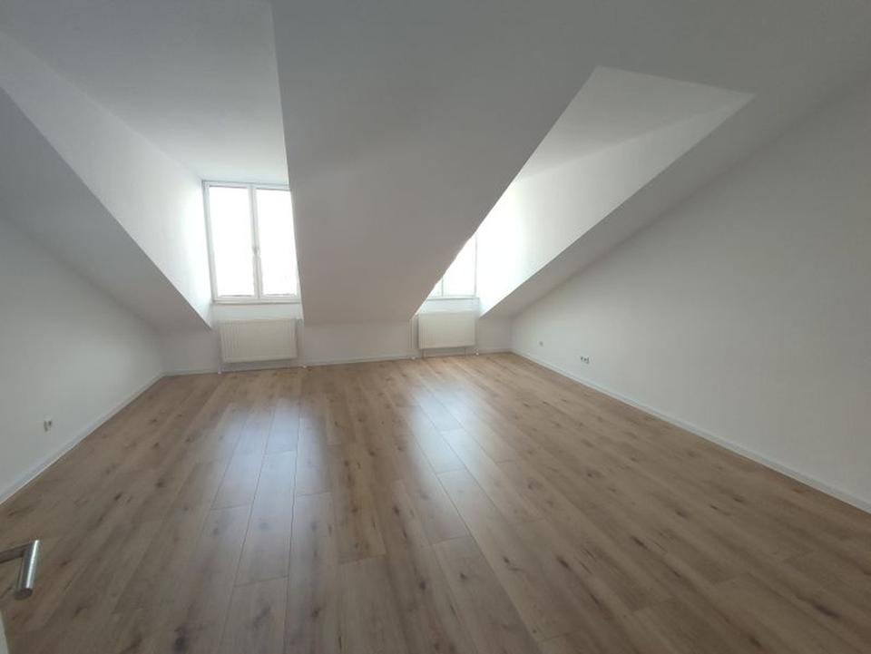 NEU!! Maisonette/2,5 Raum/Saniert/ca.80m²/Zentrum/EBK/Balkon/Lift/TG – Bild 14