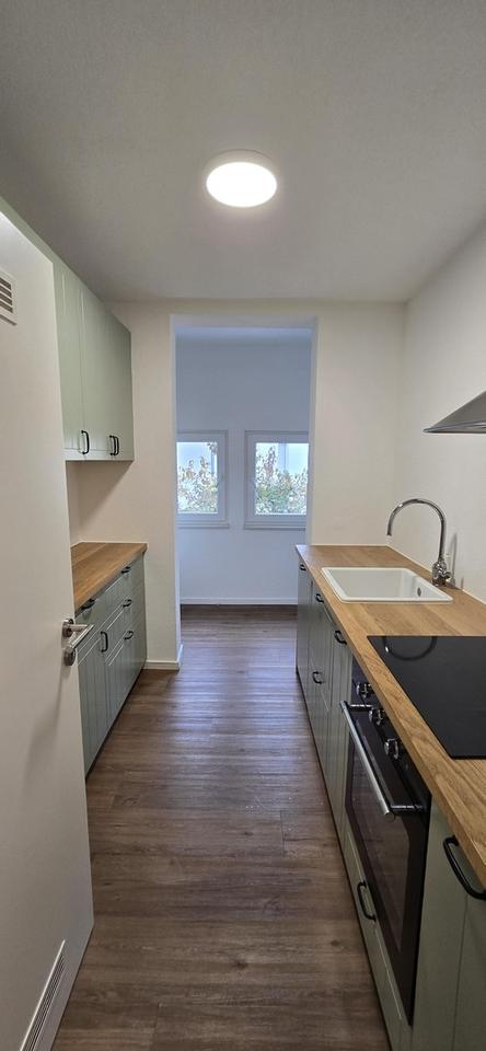 NEU : 1-Zimmer in Wohngemeinschaft (WG), EBK + Vollmöbliert NEU + Nebenkosten inkl. Strom + Internet