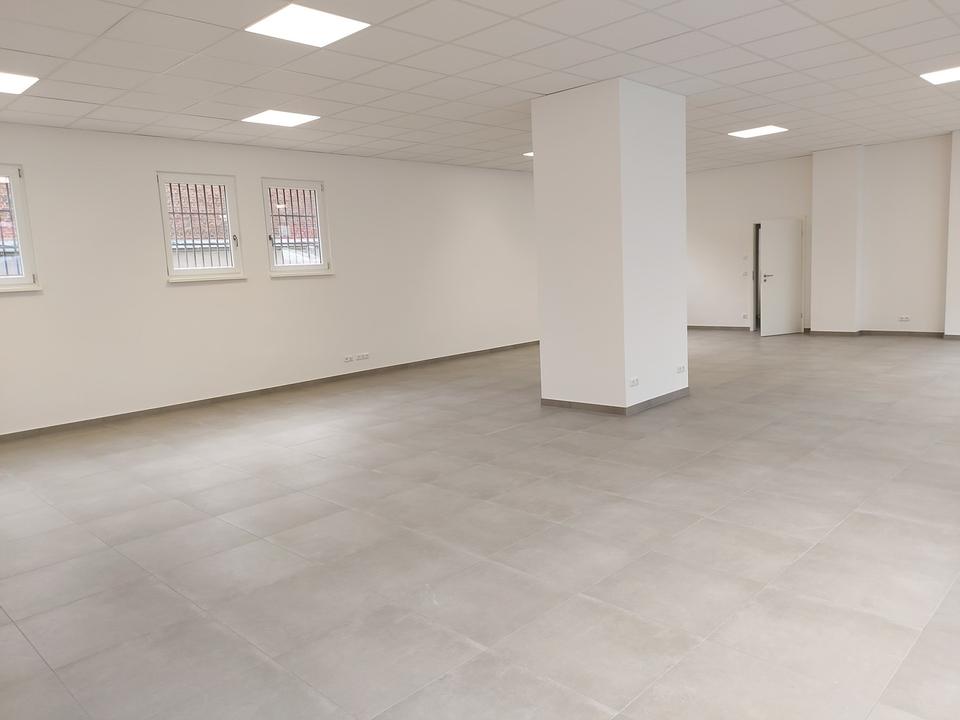 Große Gewerbefläche mit vielfältigen Nutzungsmöglichk. + große Schaufenster – Bild 3