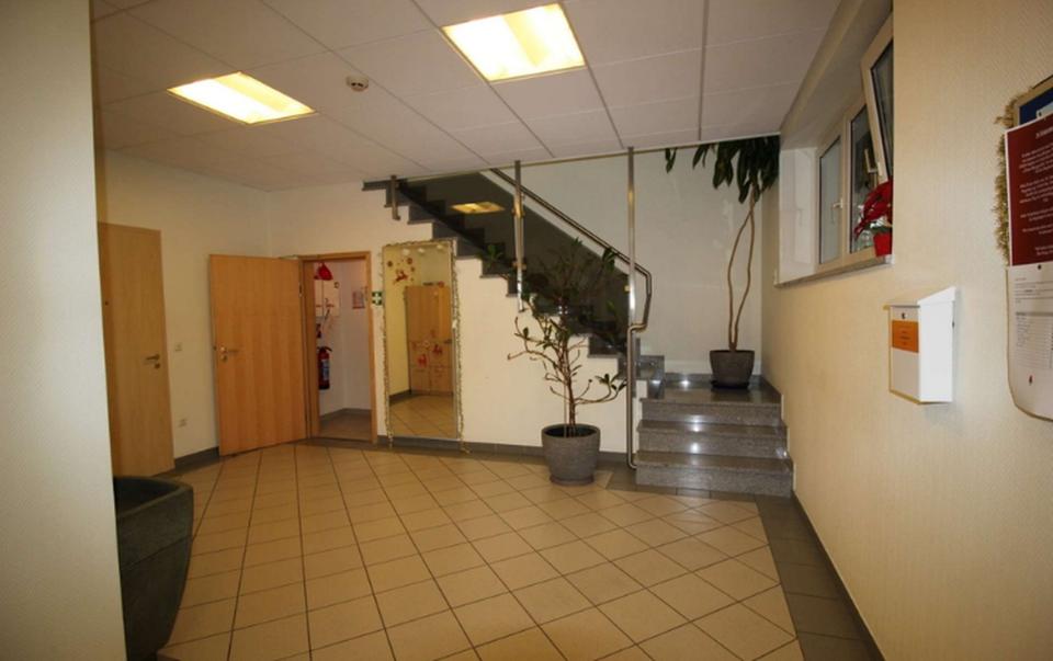 Bürohaus + Praxisräume + Wohnung+ Baugrundstück – Bild 13