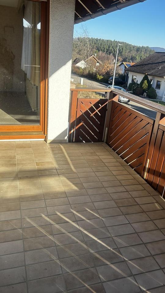 Haus mit viel Licht, Platz und Aussicht. Auch als Generationenhaus oder mit Praxis geeignet. – Bild 12