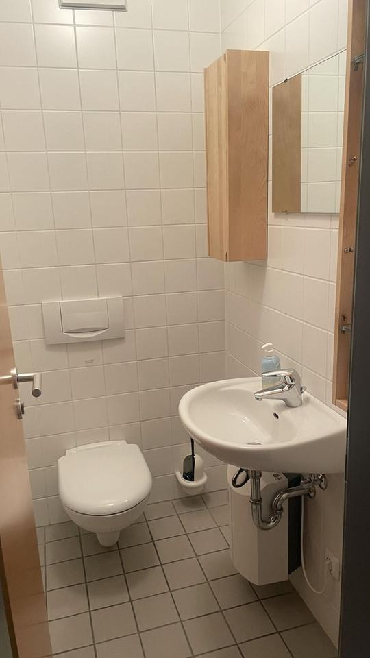 Büro im Burggebäude mit 77m² zu vermieten – Bild 11