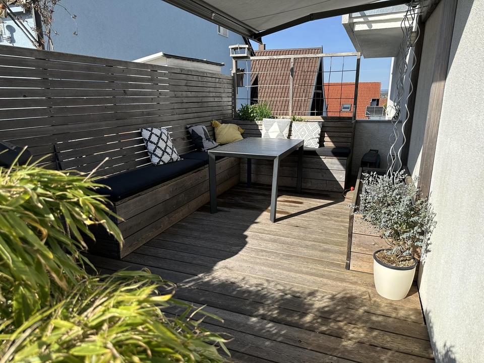RESERVIERT - Helle 4½-Zimmer-Wohnung (ca. 101 m²) mit Terrasse + Garage *PROVISIONSFREI* – Bild 2