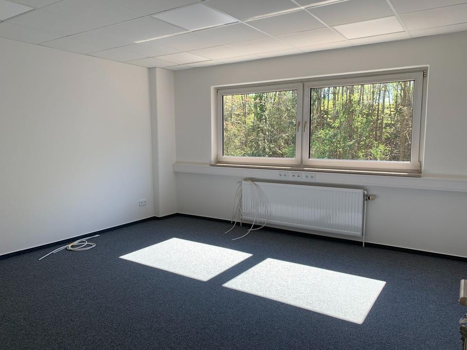 Helle Büroräume – Bild 14