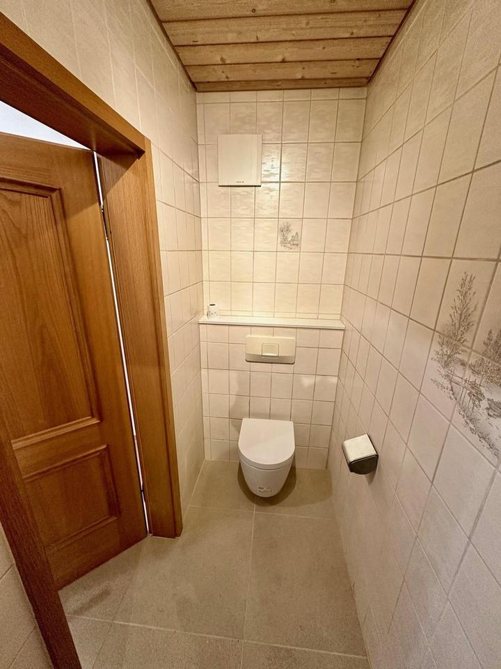 Spacious 150 m² Apartment with Stunning Green Views & Swabian Alb Panorama – Bild 16