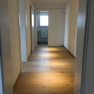 5 ZKB Penthouse-Wohnung mit EBK, Garage + großer Dachterrasse ab 1.5.2026 zu vermieten