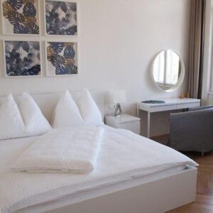 Möblierte 2 Zi Wohnung - alternative zum Hotel