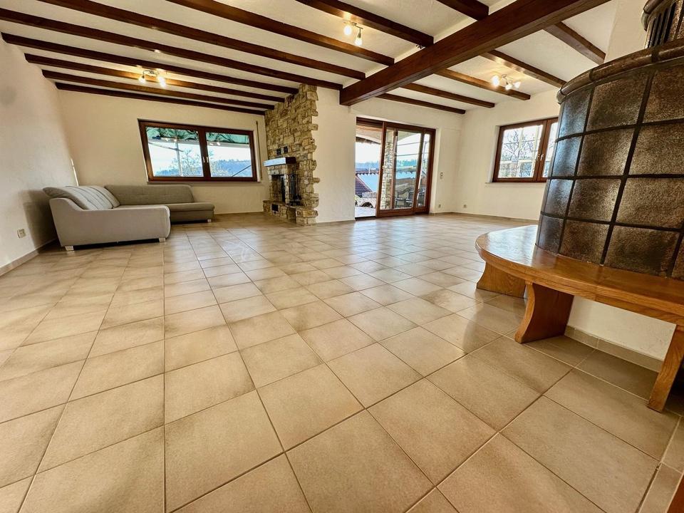 Spacious 150 m² Apartment with Stunning Green Views & Swabian Alb Panorama – Bild 11