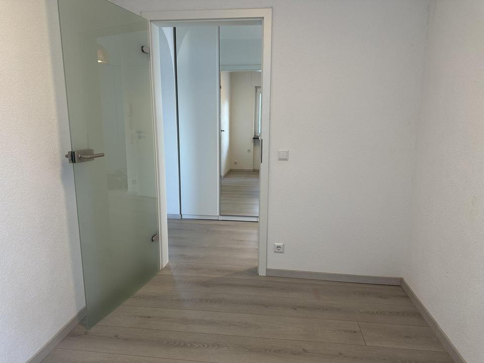RESERVIERT - Helle 4½-Zimmer-Wohnung (ca. 101 m²) mit Terrasse + Garage *PROVISIONSFREI* – Bild 9