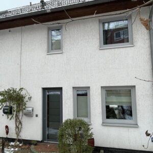 Familienfreundliches Reihenmittelhaus mit Garten, Dachstudio & Carport in Kaltenkirchen