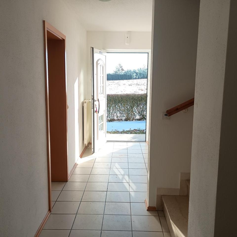 Gepflegtes Doppelhaus in traumhafter Lage- ideal für Familien oder Kapitalanleger – Bild 12