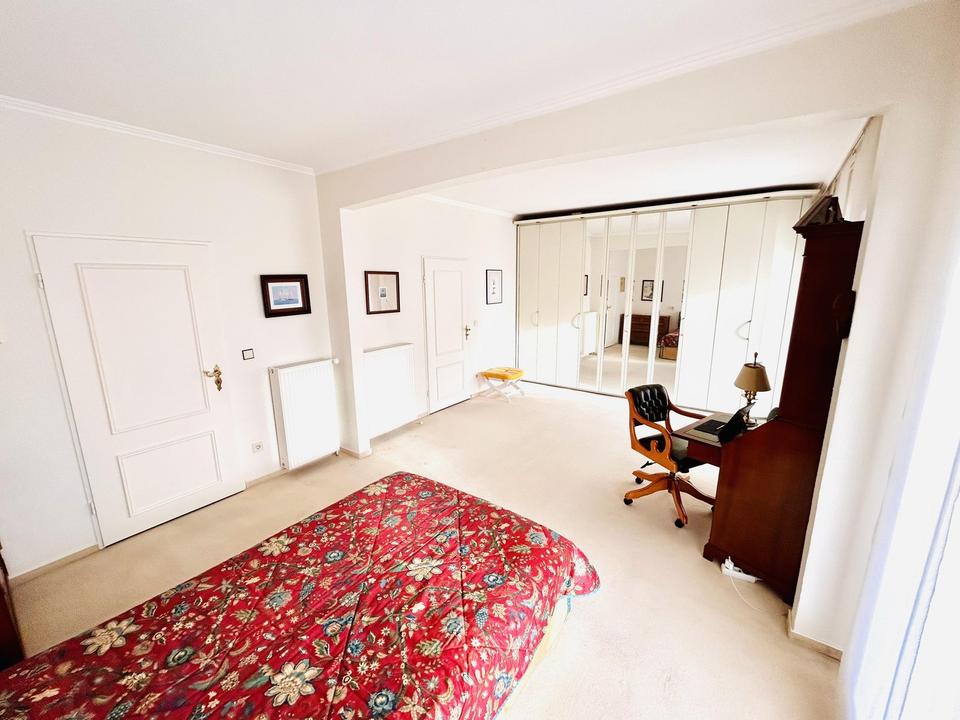 Stilvoller Winkelbungalow - auf sonnigem Grundstück - ohne Makler – Bild 21