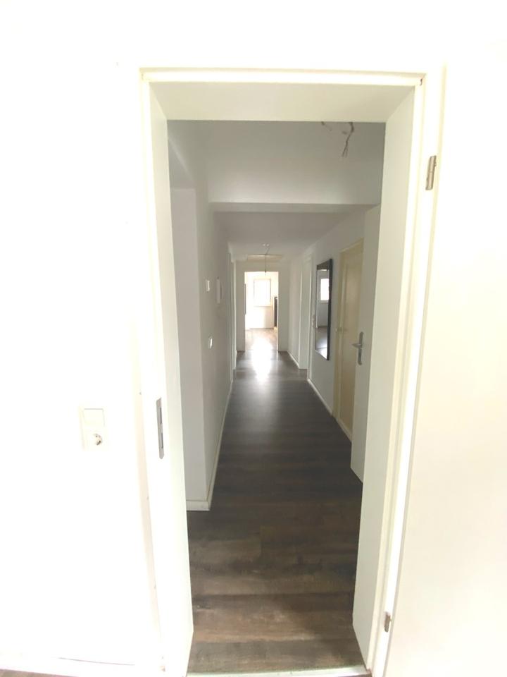 Wohnen mit Blick auf den Dillturm -Dillenburg 3ZKB Dachgeschosswohnung – Bild 10