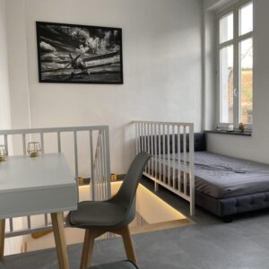 # Frisch renoviertes Design-Apartment – voll möbliert, 2 Bäder & Garten inkl. WLAN in zentraler Lage