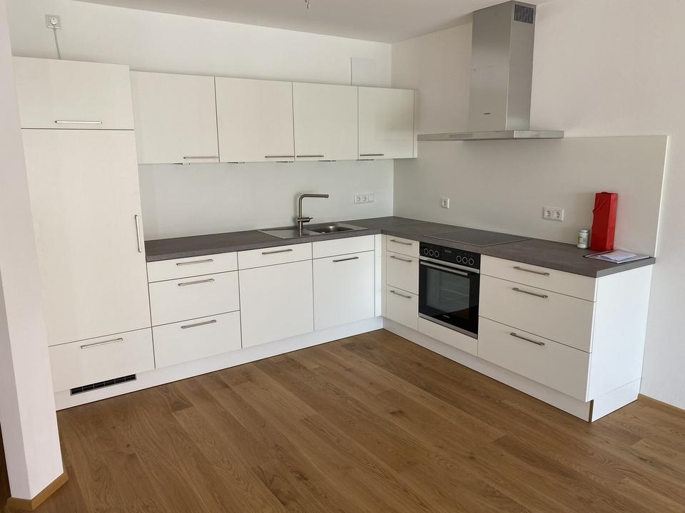 2,5-Zimmer Stadtwohnung mit Balkon – Bild 10