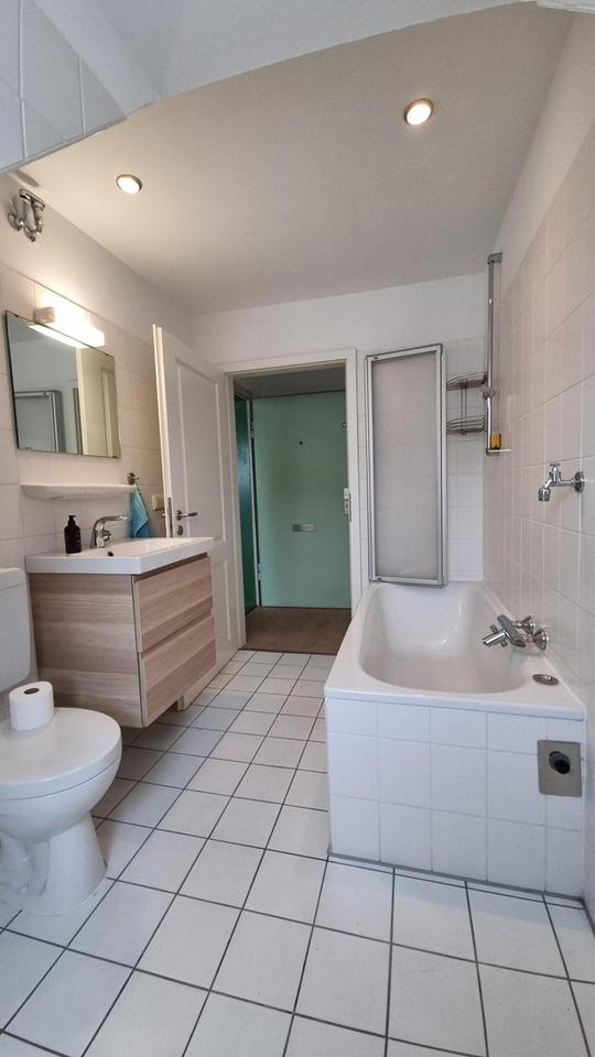 28.03 Besichtigung - Helle Maisonettewohnung mit Dachterrasse in der Innenstadt – Bild 19