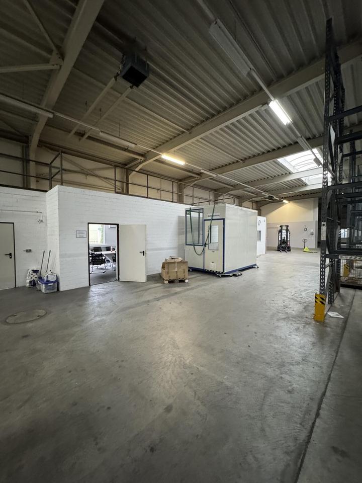 Lagerhalle ca. 1000qm mit Büro ca. 150qm – Bild 2