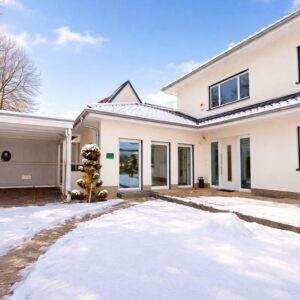 Moderne möblierte Villa freistehend mit A+ Energiestandard auf 277m2 bewohnbarer Fläche