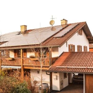 Doppelhaushälfte mit Garage, Carport und PV-Anlage in ruhiger Lage von Königsdorf