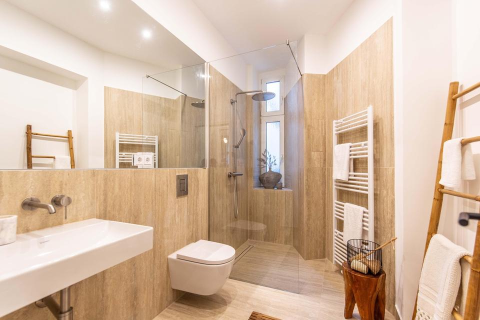 Gründerzeit-Altbau | 4 Zimmer, Lift & Balkon, Designbad, Bestlage – Erstbezug – Bild 8