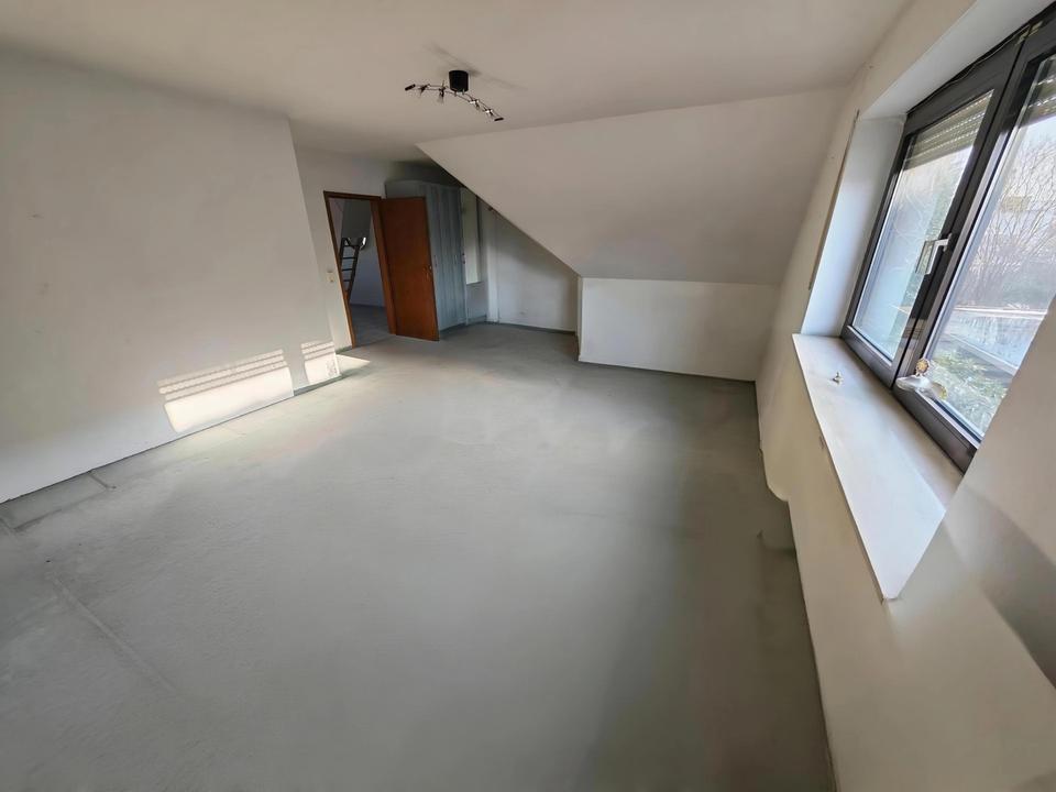 Ohne Käuferprovision: Raumwunder mit Einliegerwohnung & Doppelgarage – Bild 13