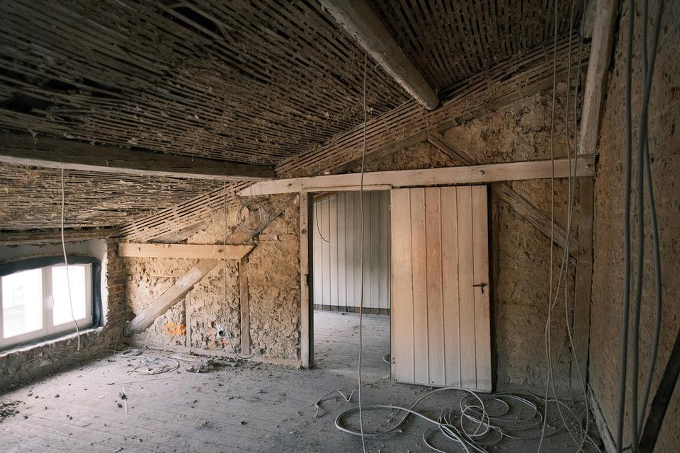 5-Zimmer-Wohnung mit Einfamilienhauscharakter in kernsaniertem Denkmalobjekt – Bild 17