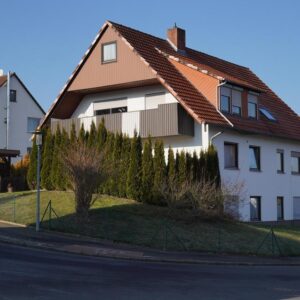 3-Familienhaus Hardegsen OT Gladebeck, vermietet, Garten, Carport und Autostellplätze