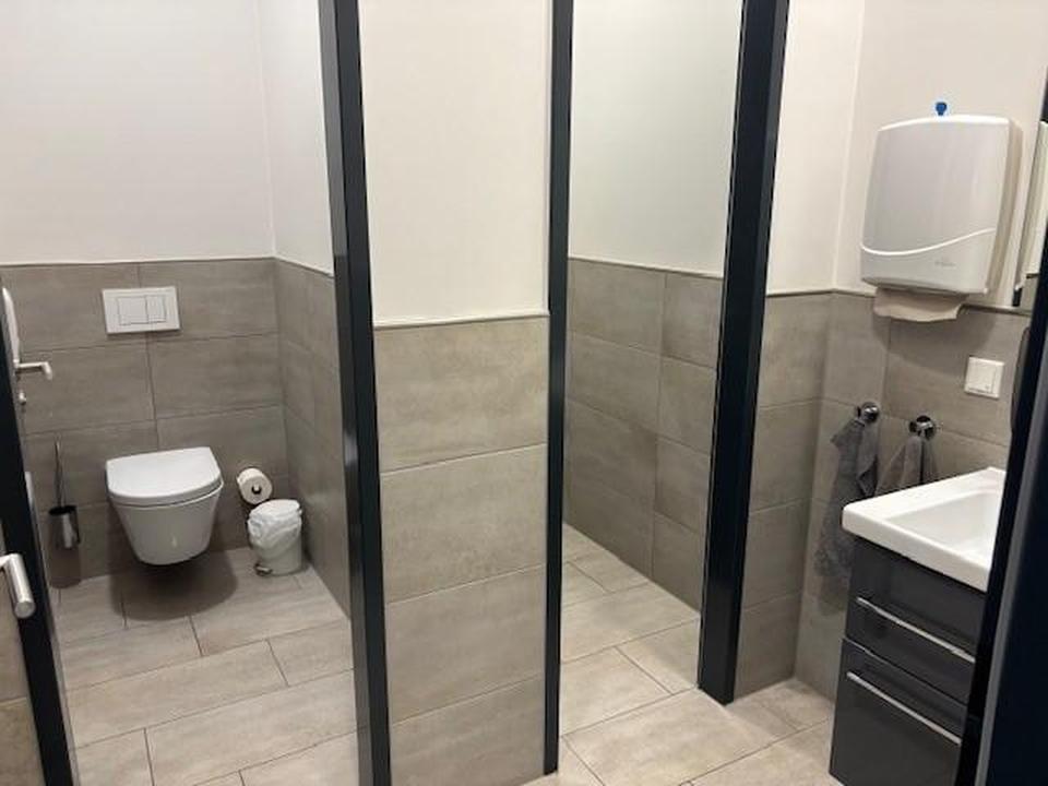 Geschäftsgebäude/Gewerbeimmobilie Nürnberger Land an der A9 – Bild 14