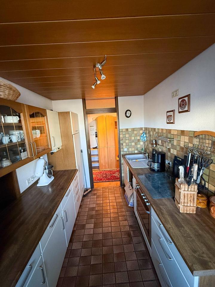 Großzügige 4-Zimmer-Wohnung mit Balkon und Garage im ruhigen Wohngebiet Reusch in Göppingen – Bild 15