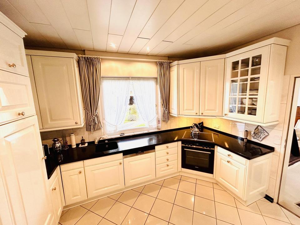 Stilvoller Winkelbungalow - auf sonnigem Grundstück - ohne Makler – Bild 11