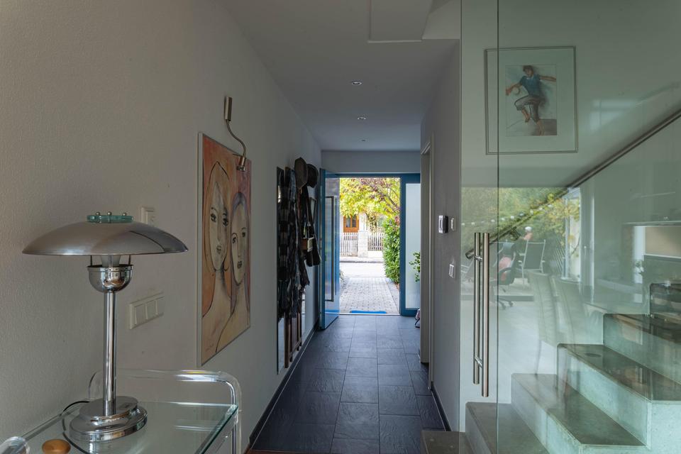 Wunderschöne Doppelhaushälfte mit Südgarten – Bild 4