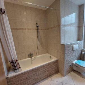 Charmante und gepflegte 2,5-Zimmer Wohnung von privat