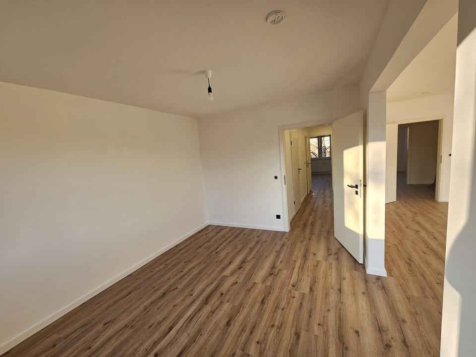 HH-Niendorf - Helle 3-Zimmer-Wohnung inkl. TG-Stellplatz mit Südbalkon in bester Lage – Bild 26