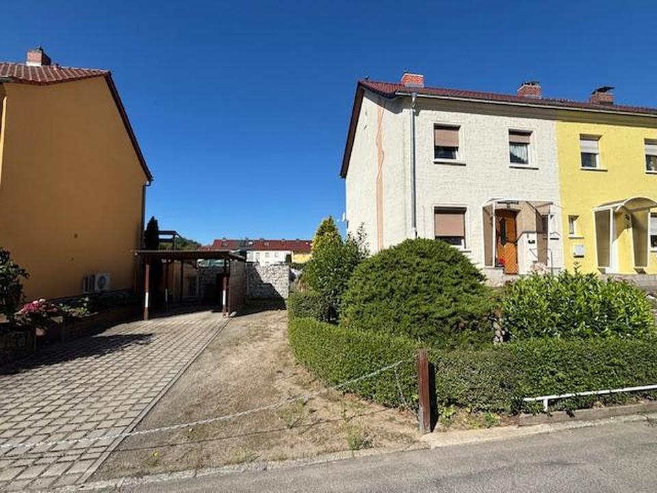 Reihenendhaus, unterkellert mit Nebengelass und Garten