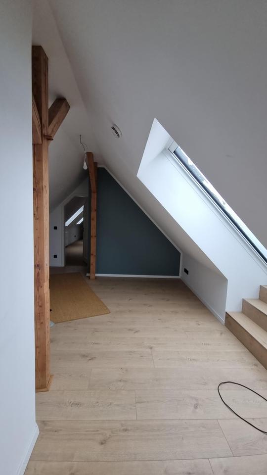 28.03 Besichtigung - Helle Maisonettewohnung mit Dachterrasse in der Innenstadt – Bild 9