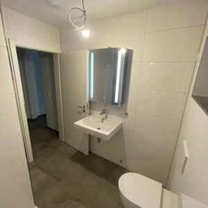 Hochwertig kernsanierte Wohnung mit Garten, Terrasse & Mieterstrom