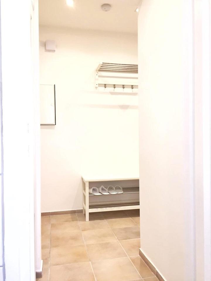 Ab SOFORT - Paar oder 2er WG -Neue helle Luxus Wohnung mit Terrasse, Alpenblick, vollmöbliert – Bild 8