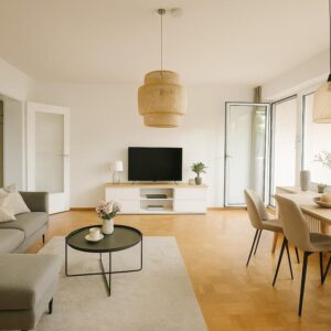 Schöne 3 Zimmerwohnung in Germering, 2 Balkone,Tiefgarage und Keller