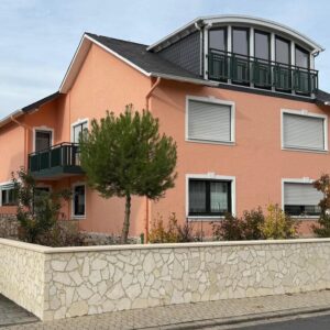 Mediterranes Wohnhaus in Kruft – flexibel nutzbar, modernisiert und mit großem Potenzial