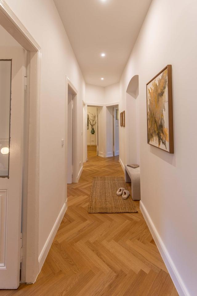 Gründerzeit-Altbau | 4 Zimmer, Lift & Balkon, Designbad, Bestlage – Erstbezug – Bild 3