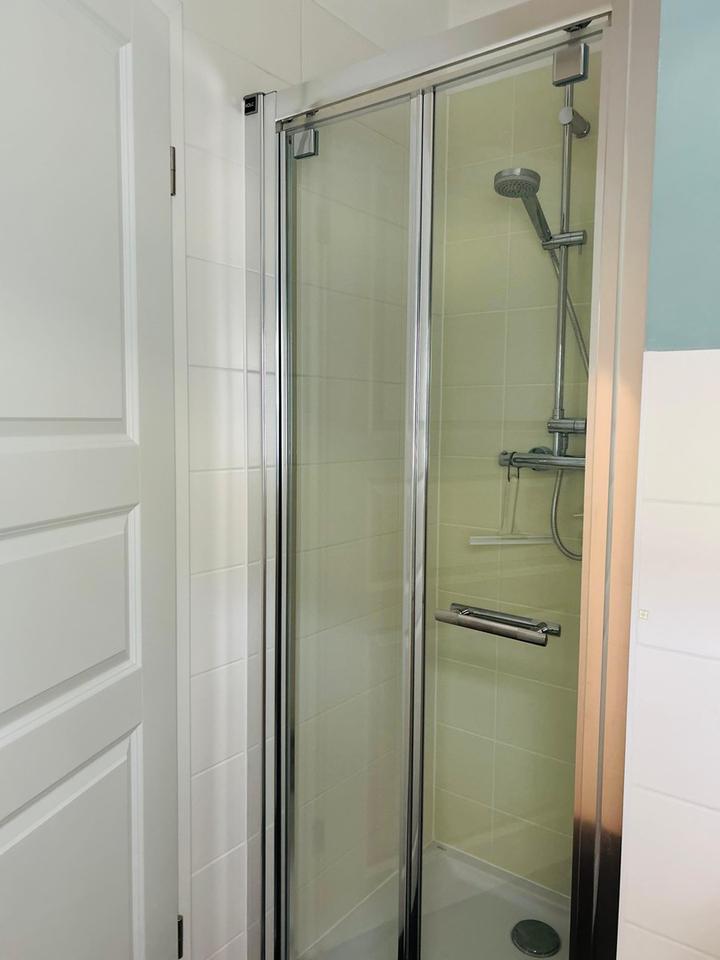 Traumhafte Stadtvilla mit Garten & nachhaltiger Energie in zweiter Reihe – Bild 8